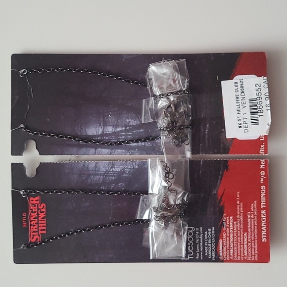 Stranger Things Merch T-shirt (L) + bracelets & necklaces (new) - Picture 7 of 13